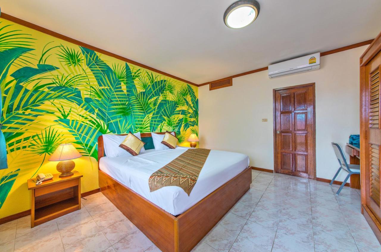 Panda Hotel Patong Екстер'єр фото