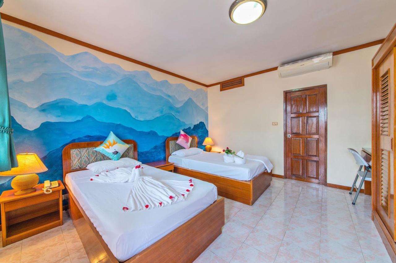 Panda Hotel Patong Екстер'єр фото